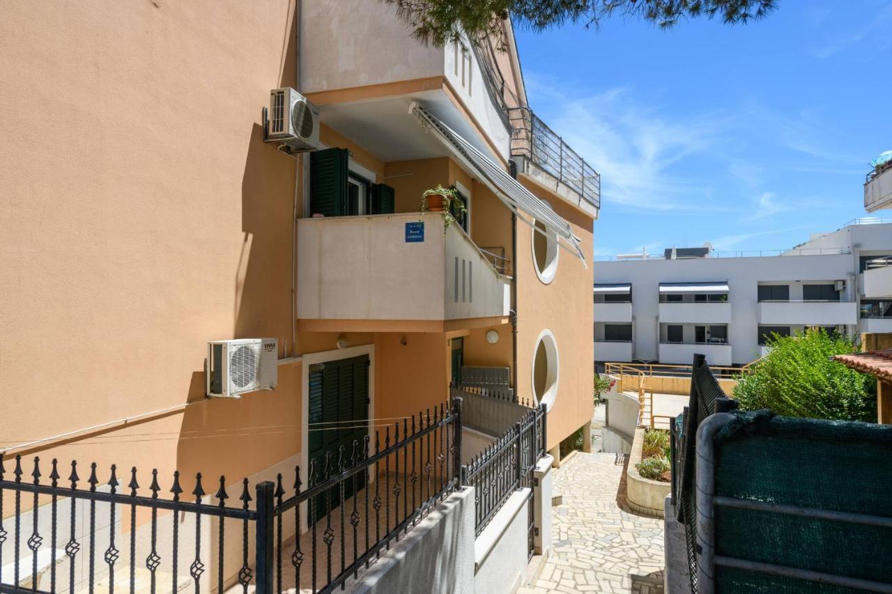 Apartment Sea Premantura Exterior photo